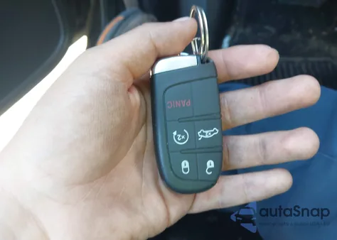 2016 Chrysler 300C из США, поврежденный, VIN 2C3CCAEG2GH190412